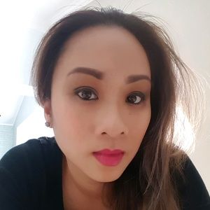 Meet your Posher, Huong